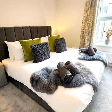 Carvetii - Anne House 2 - Dbl Bed First Floor En-suite * 칼라일